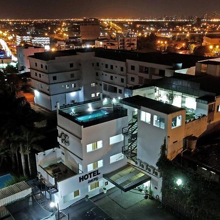Bella Vista Hotel - Encarnación מראה חיצוני תמונה